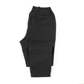 Easy chinos in black cotton and linen reverse sateen