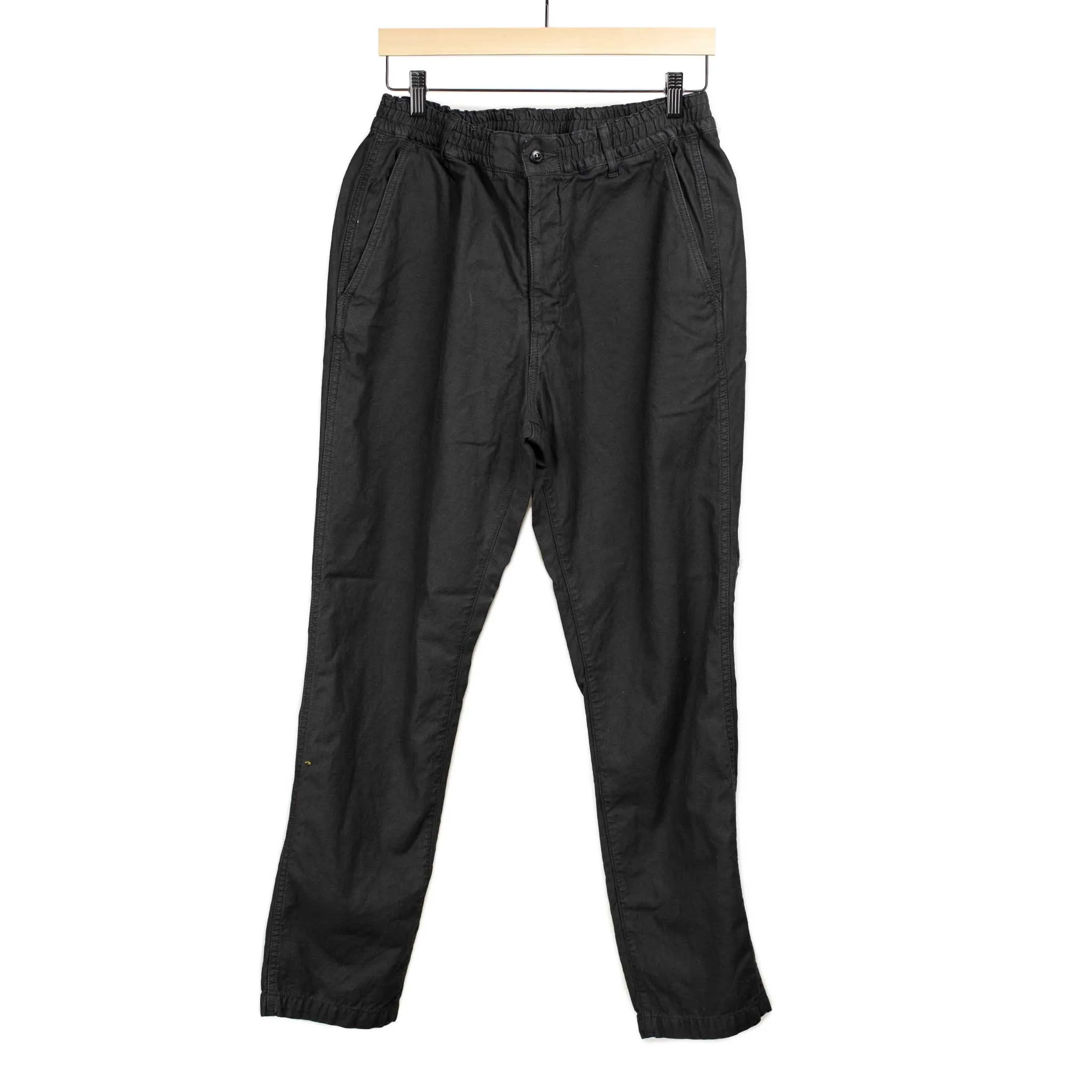 Easy chinos in black cotton and linen reverse sateen