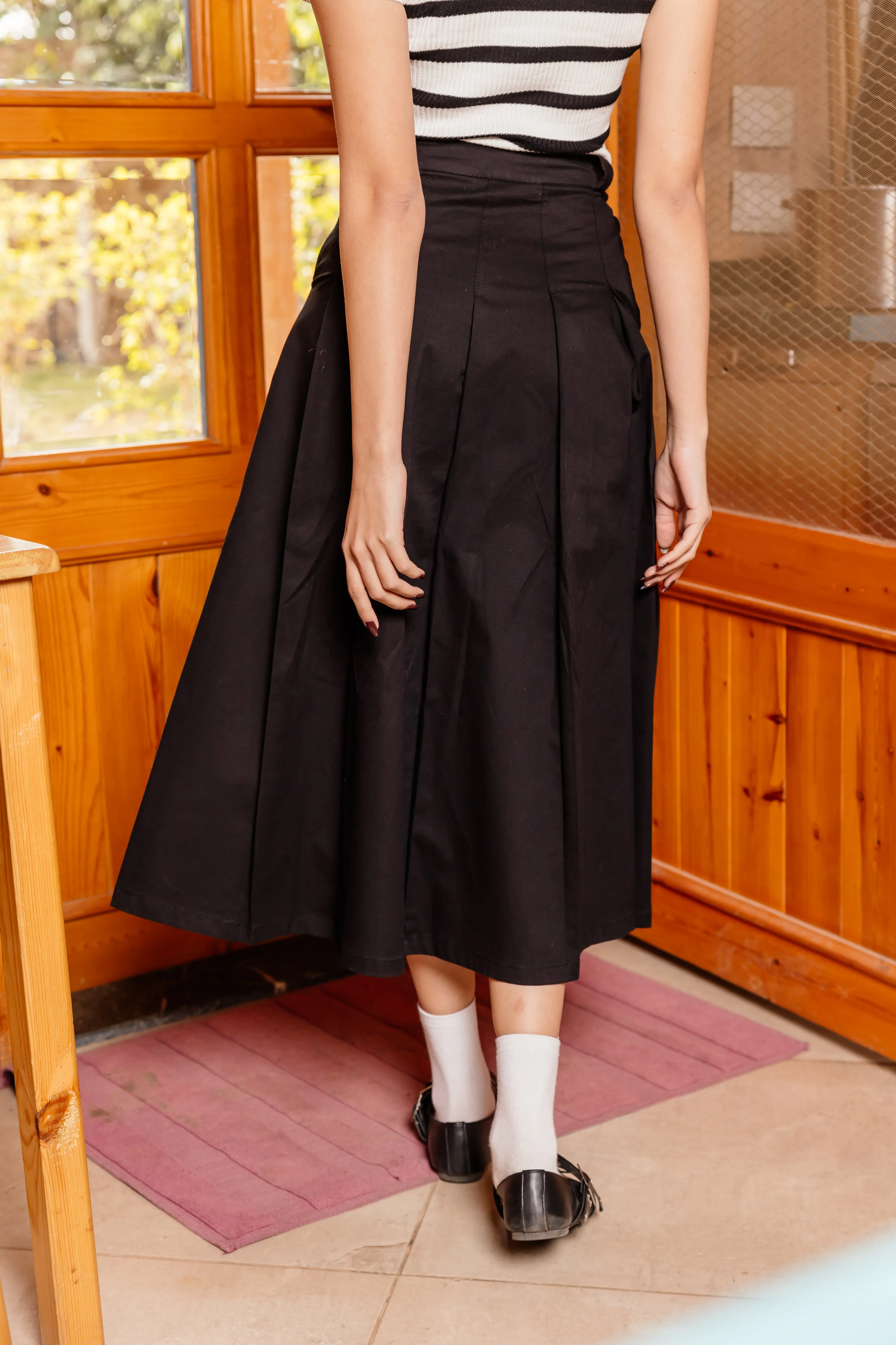 MIDI GABRDINE SKIRT WITH PLEATS BLACK